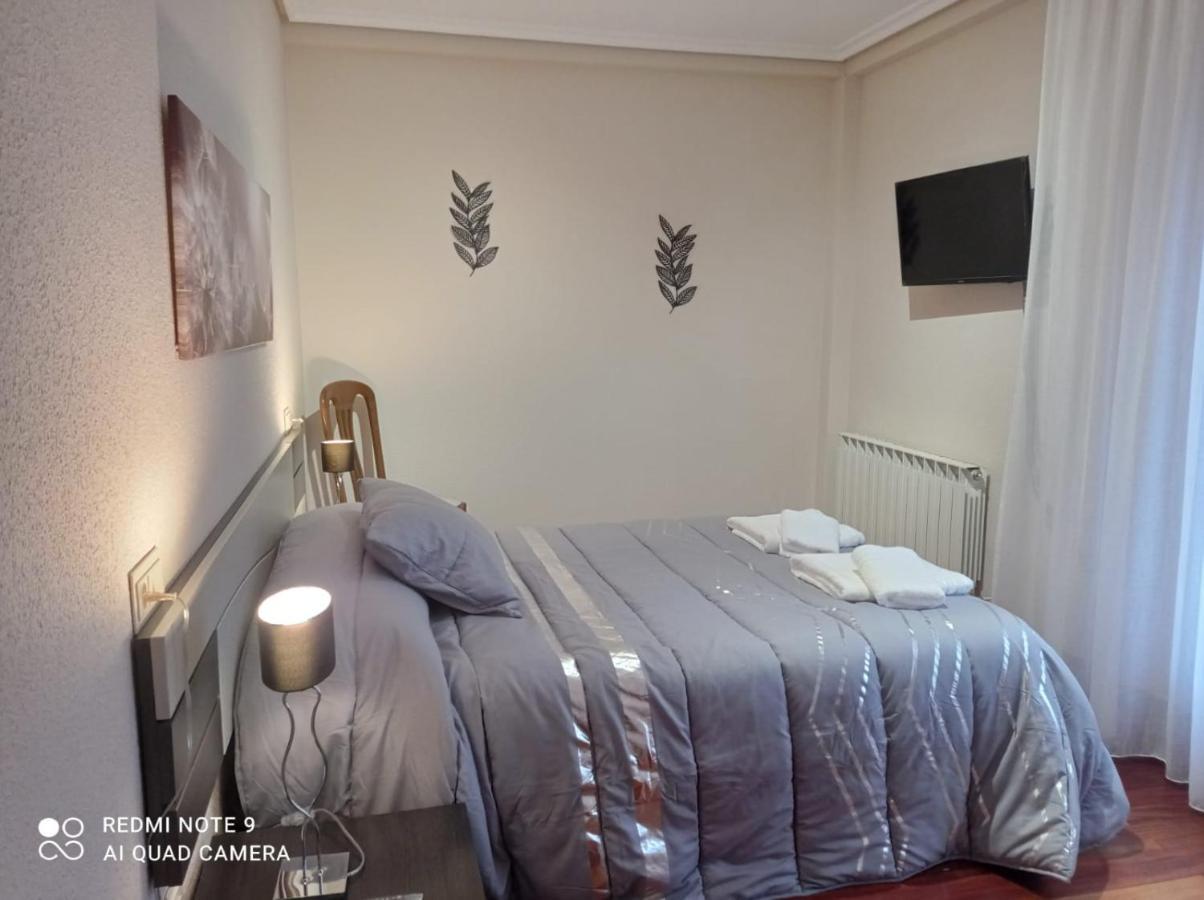 Pedroenea Apartamento Elizondo Luaran gambar